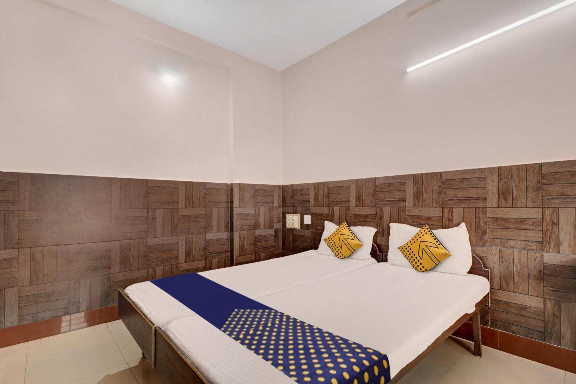 Hotel Spot On Ganga Yatri Nivas Gundlupet Exterior foto