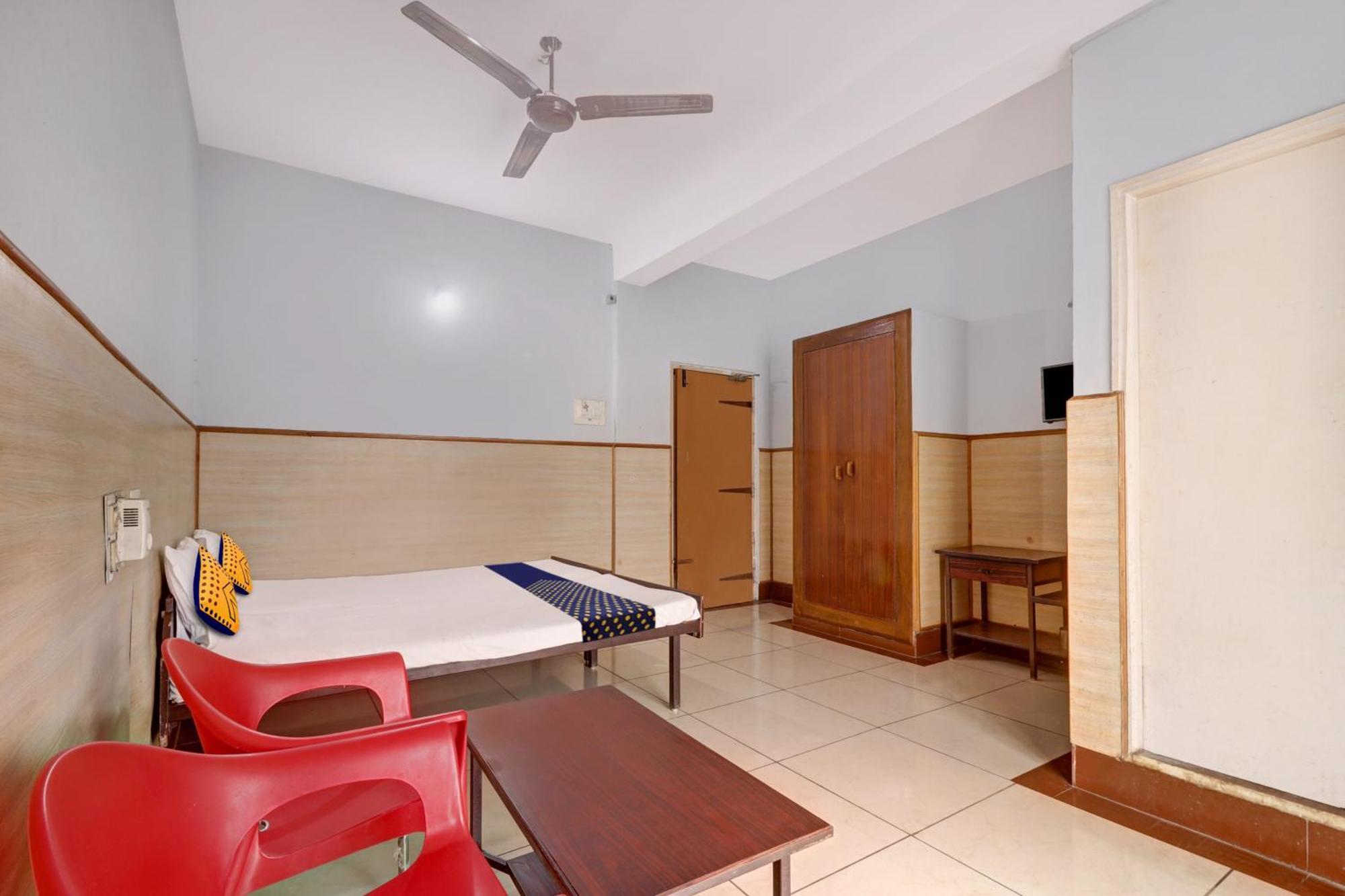 Hotel Spot On Ganga Yatri Nivas Gundlupet Exterior foto